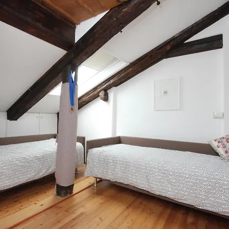 Rialto Market Apartment Venice