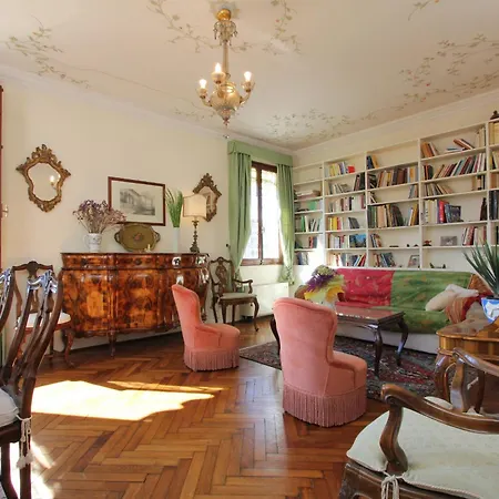 Rialto Market Apartmán *