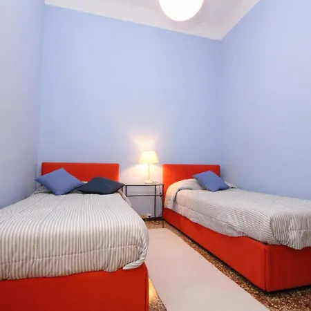 Rialto Market Apartment Venice