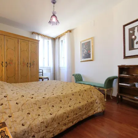 Rialto Market Apartment *